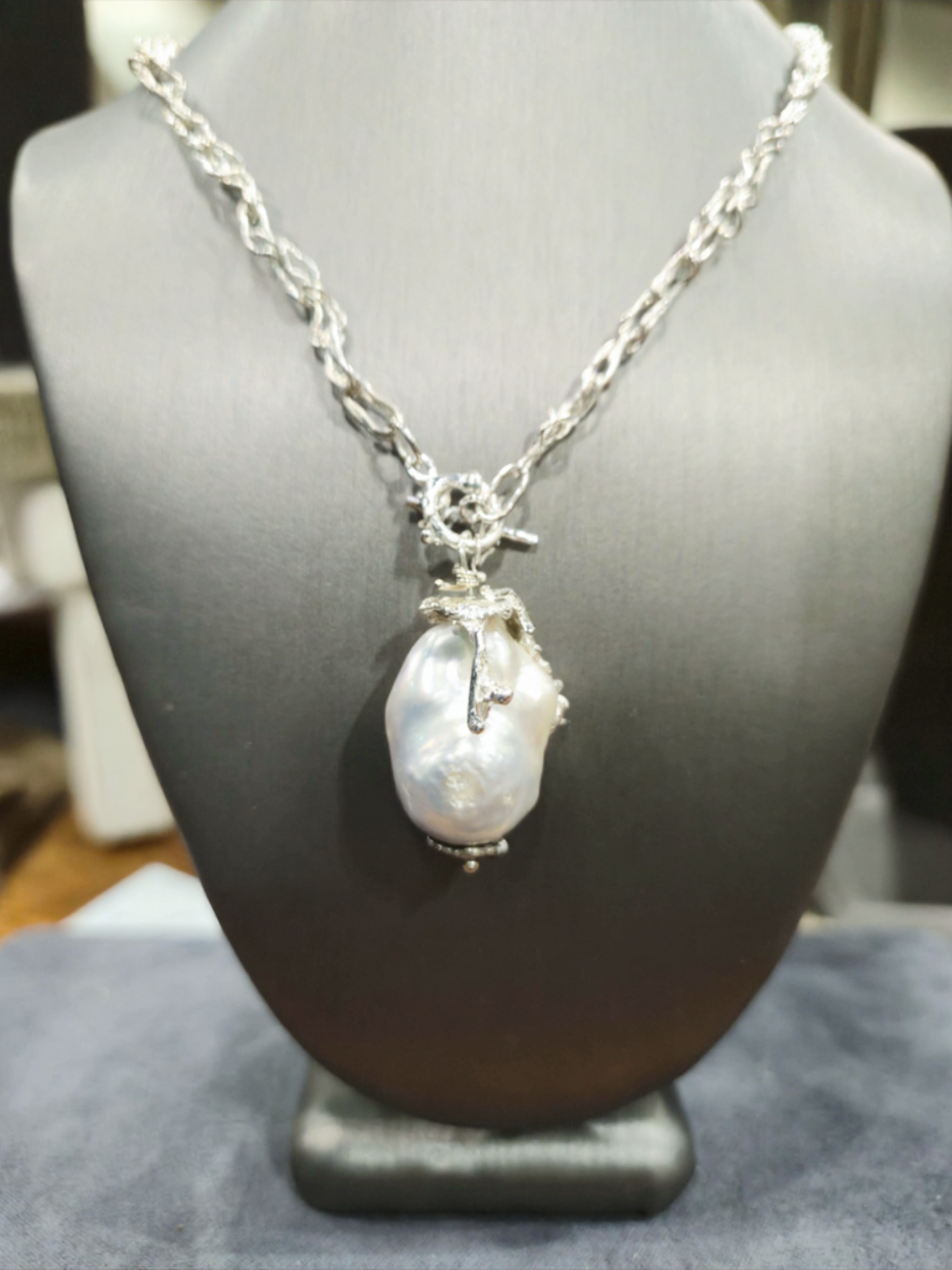 Baroque Pearl Drift Necklace